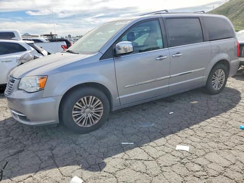 2015 Chrysler Town & Country, VIN 2C4RC1CG5FR531710. Фото 1 из 6 с аукциона Copart. Каталог авто из США OpenDataCar.