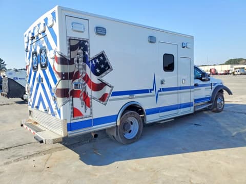 2020 Ford F-550 Super Duty, VIN 1FDUF5HT7LDA10786. Фото 3 з 6 з аукціону Copart. Каталог авто зі США OpenDataCar.