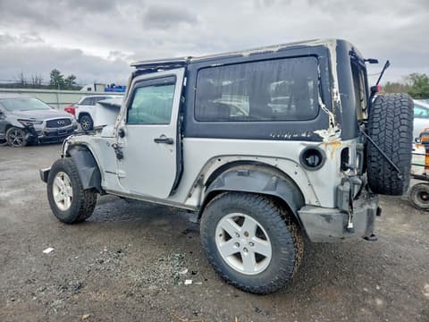 2011 Jeep Wrangler, VIN 1J4AA2D10BL580281. Фото 2 из 6 с аукциона Copart. Каталог авто из США OpenDataCar.