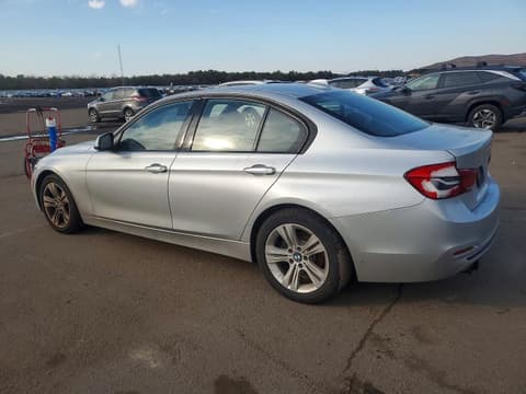 2016 Bmw 3 Series, VIN WBA8E9G5XGNU28307. Zdjęcie 2 z 6 z aukcji Copart. Katalog aut z USA OpenDataCar.