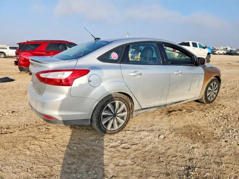 2014 Ford Focus, VIN 1FADP3F29EL282822. Фото 3 з 6 з аукціону Copart. Каталог авто зі США OpenDataCar.