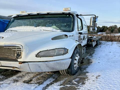 2019 Freightliner M2 106, VIN 1FVACYFC3KHKL7036. Фото 2 з 6 з аукціону Copart. Каталог авто зі США OpenDataCar.