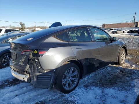 2024 Tesla Model Y, VIN 7SAYGDEE7RA245807. Фото 3 з 6 з аукціону Copart. Каталог авто зі США OpenDataCar.