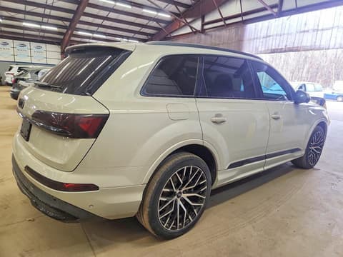 2022 Audi Q7, VIN WA1LXBF73ND004546. Фото 3 з 6 з аукціону Copart. Каталог авто зі США OpenDataCar.