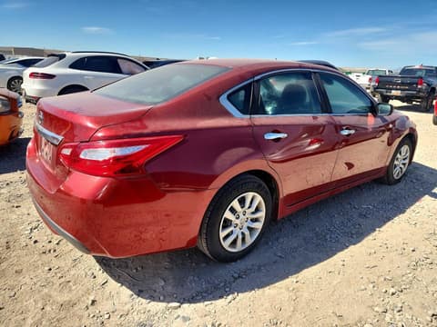 2016 Nissan Altima, VIN 1N4AL3AP1GC224840. Фото 3 з 6 з аукціону Copart. Каталог авто зі США OpenDataCar.