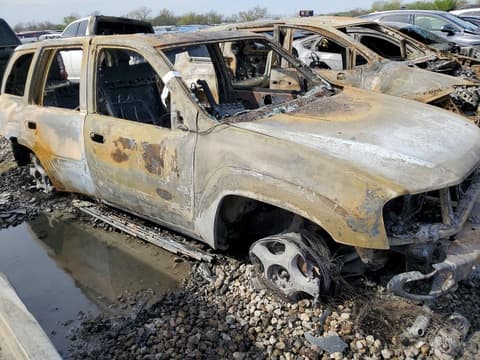 2005 Chevrolet Trailblazer, VIN 1GNDT13S452218196. Zdjęcie 4 z 6 z aukcji Copart. Katalog aut z USA OpenDataCar.