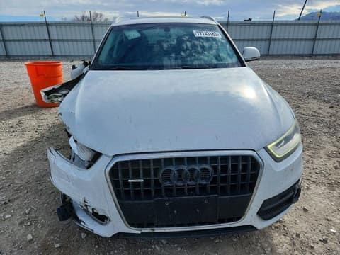 2015 Audi Q3, VIN WA1GFCFS6FR004897. Фото 5 з 6 з аукціону Copart. Каталог авто зі США OpenDataCar.