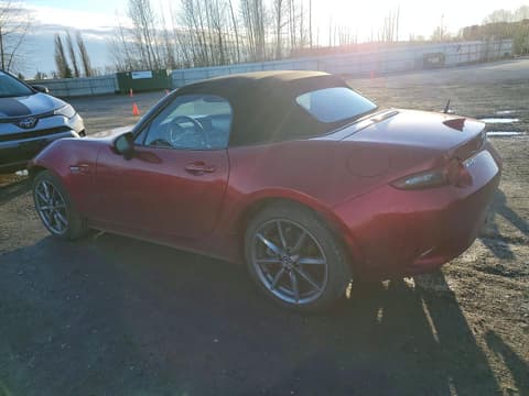 2022 Mazda MX-5 Miata, VIN JM1NDAD79N0508546. Фото 2 з 6 з аукціону Copart. Каталог авто зі США OpenDataCar.