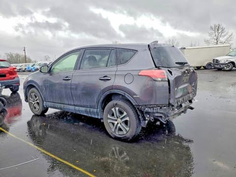 2018 Toyota RAV4, VIN JTMBFREV3JJ749385. Фото 2 з 6 з аукціону Copart. Каталог авто зі США OpenDataCar.