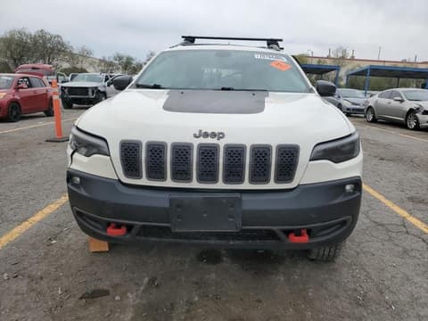 2019 Jeep Cherokee, VIN 1C4PJMBX2KD389572. Фото 5 з 6 з аукціону Copart. Каталог авто зі США OpenDataCar.