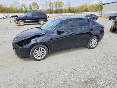 2017 Toyota Yaris, VIN 3MYDLBYV0HY177686. Фото 1 з 6 з аукціону Copart. Каталог авто зі США OpenDataCar.