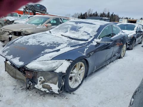 2015 Tesla Model S, VIN 5YJSA1H29FF096464. Фото 1 з 6 з аукціону Copart. Каталог авто зі США OpenDataCar.