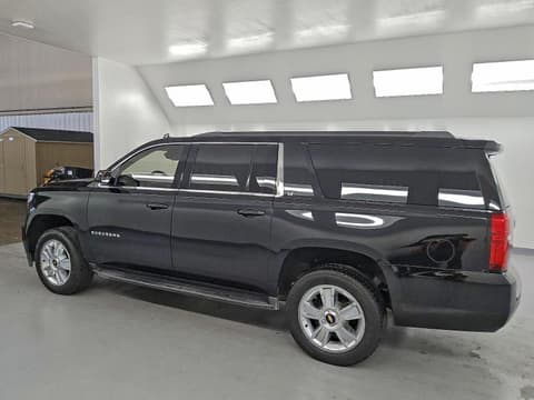 2019 Chevrolet Suburban, VIN 1GNSKHKC4KR204458. Фото 2 з 6 з аукціону Copart. Каталог авто зі США OpenDataCar.
