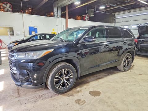 2019 Toyota Highlander, VIN 5TDBZRFH8KS965348. Фото 1 з 6 з аукціону Copart. Каталог авто зі США OpenDataCar.