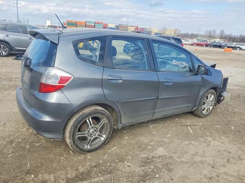 2011 Honda Fit, VIN JHMGE8H58BC006563. Фото 3 з 6 з аукціону Copart. Каталог авто зі США OpenDataCar.