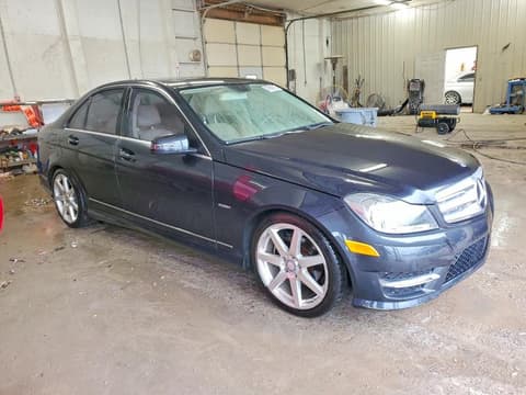 2012 Mercedes-benz C-Class, VIN WDDGF4HB8CR207137. Фото 4 з 6 з аукціону Copart. Каталог авто зі США OpenDataCar.