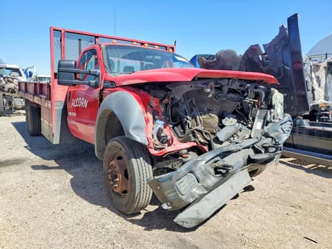 2014 Ford F-550 Super Duty, VIN 1FDUF5GYXEEA43047. Zdjęcie 4 z 6 z aukcji Copart. Katalog aut z USA OpenDataCar.