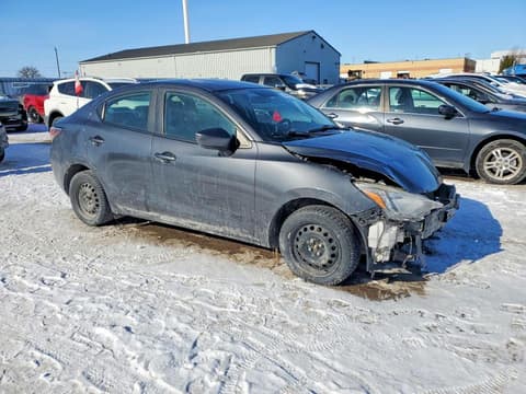 2016 Toyota Yaris, VIN 3MYDLBYV6GY111495. Фото 4 з 6 з аукціону Copart. Каталог авто зі США OpenDataCar.