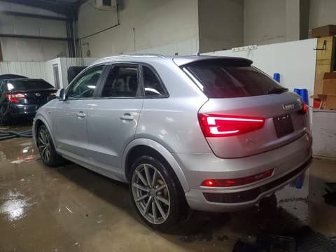 2018 Audi Q3, VIN WA1BCCFS8JR033605. Фото 2 из 6 с аукциона Copart. Каталог авто из США OpenDataCar.