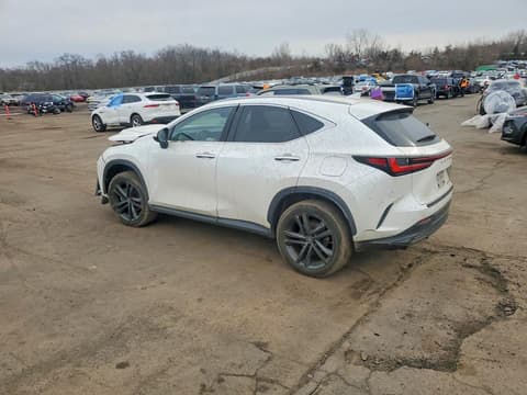 2023 Lexus NX 450h+, VIN JTJHKCFZ5P2015772. Фото 2 з 6 з аукціону Copart. Каталог авто зі США OpenDataCar.