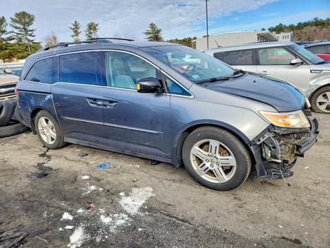 2011 Honda Odyssey, VIN 5FNRL5H95BB053215. Фото 4 з 6 з аукціону Copart. Каталог авто зі США OpenDataCar.