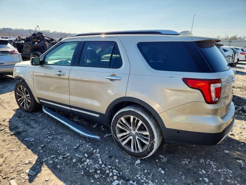 2017 Ford Explorer, VIN 1FM5K8HT1HGD40673. Фото 2 з 6 з аукціону Copart. Каталог авто зі США OpenDataCar.