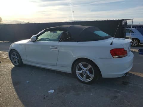 2013 Bmw 1 Series, VIN WBAUL7C57DVM83825. Фото 2 з 6 з аукціону Copart. Каталог авто зі США OpenDataCar.