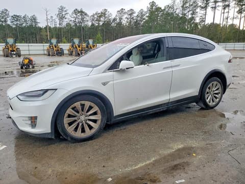 2016 Tesla Model X, VIN 5YJXCBE25GF022017. Фото 1 з 6 з аукціону Copart. Каталог авто зі США OpenDataCar.