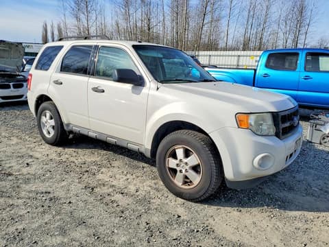 2010 Ford Escape, VIN 1FMCU0D75AKD34082. Zdjęcie 4 z 6 z aukcji Copart. Katalog aut z USA OpenDataCar.