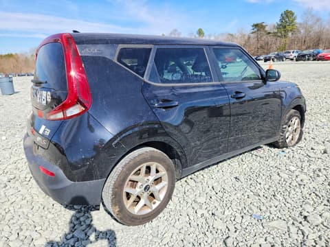 2021 Kia Soul, VIN KNDJ23AU8M7768128. Фото 3 з 6 з аукціону Copart. Каталог авто зі США OpenDataCar.