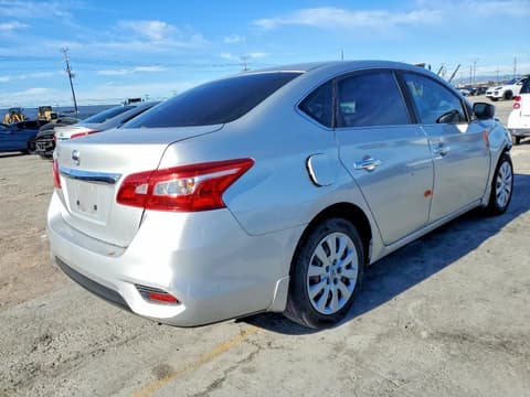 2018 Nissan Sentra, VIN 3N1AB7AP7JY318968. Фото 3 з 6 з аукціону Copart. Каталог авто зі США OpenDataCar.