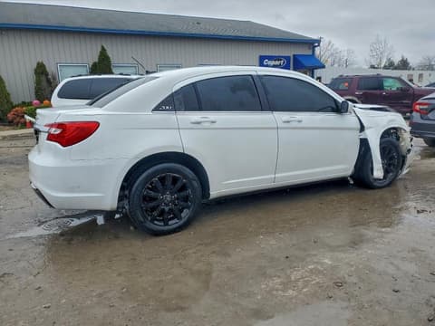 2013 Chrysler 200, VIN 1C3CCBBB7DN764052. Фото 3 з 6 з аукціону Copart. Каталог авто зі США OpenDataCar.