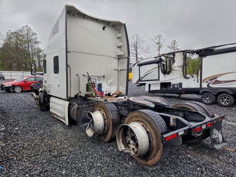 2024 Peterbilt 579, VIN 1XPBDP9X4RD897110. Photo 3 of 6 from Copart auction. OpenDataCar US salvage catalog.