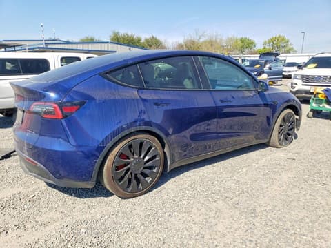 2022 Tesla Model Y, VIN 7SAYGDEF4NF399946. Фото 3 з 6 з аукціону Copart. Каталог авто зі США OpenDataCar.