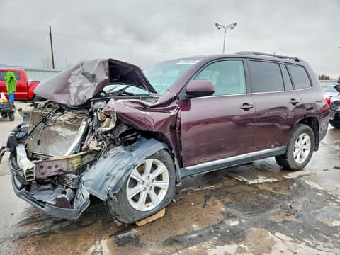 2013 Toyota Highlander, VIN 5TDBK3EH2DS181074. Фото 1 з 6 з аукціону Copart. Каталог авто зі США OpenDataCar.