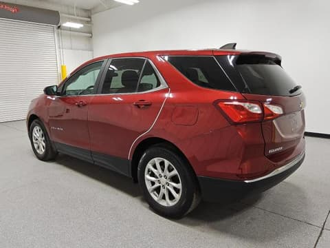 2021 Chevrolet Equinox, VIN 3GNAXKEV1ML310481. Фото 2 з 6 з аукціону Copart. Каталог авто зі США OpenDataCar.