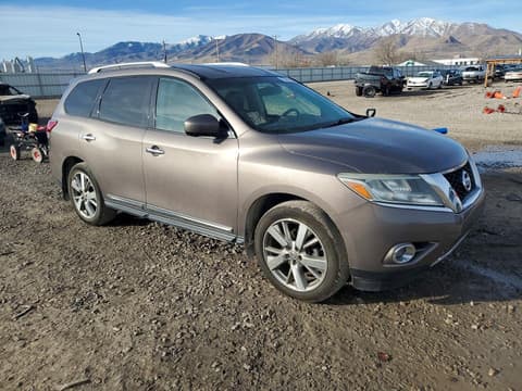 2013 Nissan Pathfinder, VIN 5N1AR2MM2DC622330. Zdjęcie 4 z 6 z aukcji Copart. Katalog aut z USA OpenDataCar.