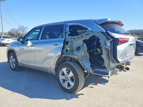 2023 Toyota Highlander, VIN 5TDKDRAH0PS517571. Фото 2 з 6 з аукціону Copart. Каталог авто зі США OpenDataCar.