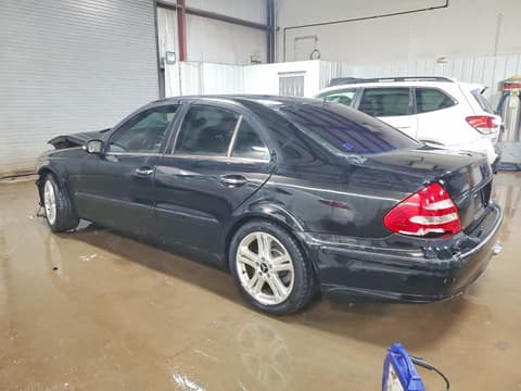 2005 Mercedes-benz E-Class, VIN WDBUF70J55A635815. Фото 2 з 6 з аукціону Copart. Каталог авто зі США OpenDataCar.