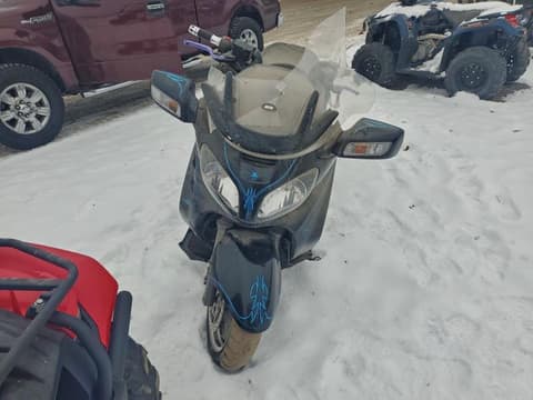 2008 Suzuki AN650, VIN JS1CP51A082100834. Фото 2 з 6 з аукціону Copart. Каталог авто зі США OpenDataCar.