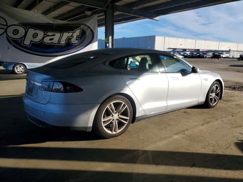2014 Tesla Model S, VIN 5YJSA1H14EFP63625. Фото 3 з 6 з аукціону Copart. Каталог авто зі США OpenDataCar.