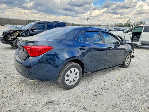 2018 Toyota Corolla, VIN 2T1BURHE3JC014502. Фото 3 з 6 з аукціону Copart. Каталог авто зі США OpenDataCar.