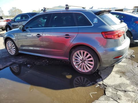 2017 Audi A3 e-tron, VIN WAUSPBFF4HA078019. Фото 2 из 6 с аукциона Copart. Каталог авто из США OpenDataCar.