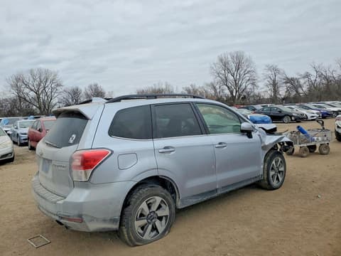 2017 Subaru Forester, VIN JF2SJAJC8HH576258. Фото 3 з 6 з аукціону Copart. Каталог авто зі США OpenDataCar.