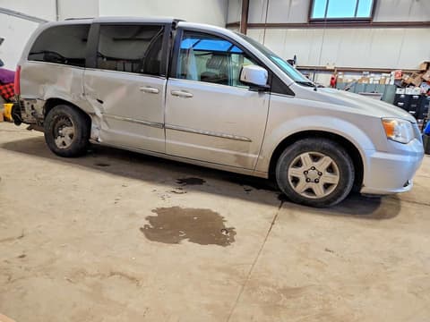 2011 Chrysler Town & Country, VIN 2A4RR5DG9BR703228. Фото 4 з 6 з аукціону Copart. Каталог авто зі США OpenDataCar.