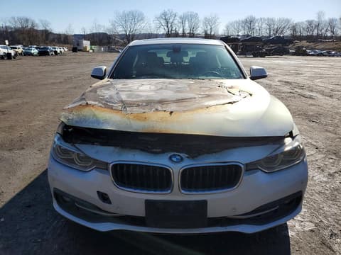 2017 Bmw 3 Series, VIN WBA8D9G34HNU64707. Фото 5 з 6 з аукціону Copart. Каталог авто зі США OpenDataCar.
