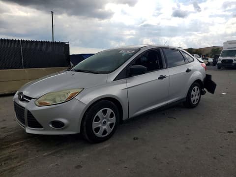 2013 Ford Focus, VIN 1FADP3E24DL369544. Фото 1 з 6 з аукціону Copart. Каталог авто зі США OpenDataCar.