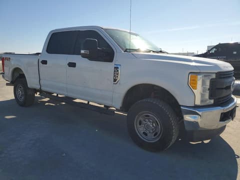 2017 Ford F-250 Super Duty, VIN 1FT7W2B64HEE99989. Фото 4 з 6 з аукціону Copart. Каталог авто зі США OpenDataCar.