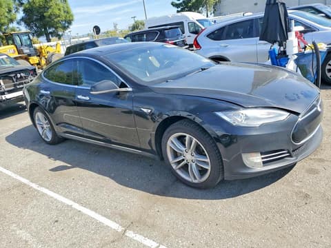 2013 Tesla Model S, VIN 5YJSA1CP8DFP11764. Фото 4 з 6 з аукціону Copart. Каталог авто зі США OpenDataCar.