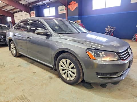 2012 Volkswagen Passat, VIN 1VWAP7A30CC047966. Zdjęcie 4 z 6 z aukcji Copart. Katalog aut z USA OpenDataCar.